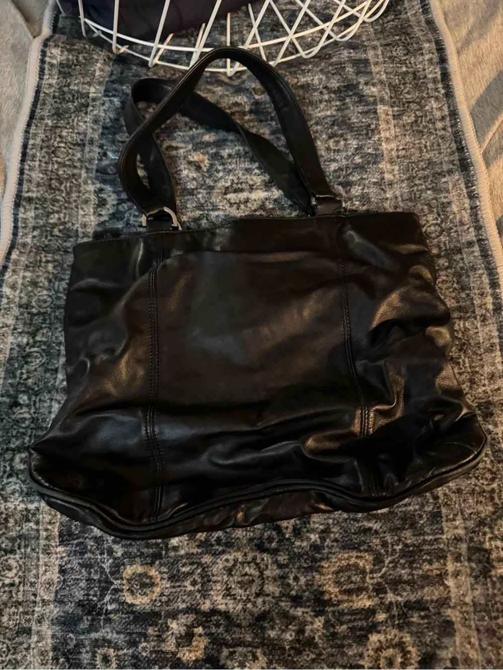 Echo Black Leather Multi-Pocket Messenger Bag